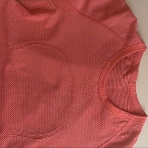 Super cute LULULEMON top!